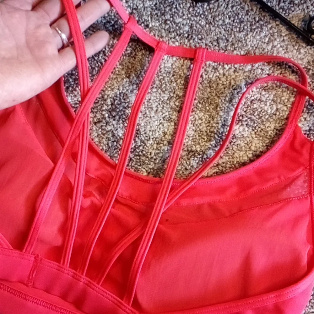 Victoria sport strappy bralette - Picture 4 of 14